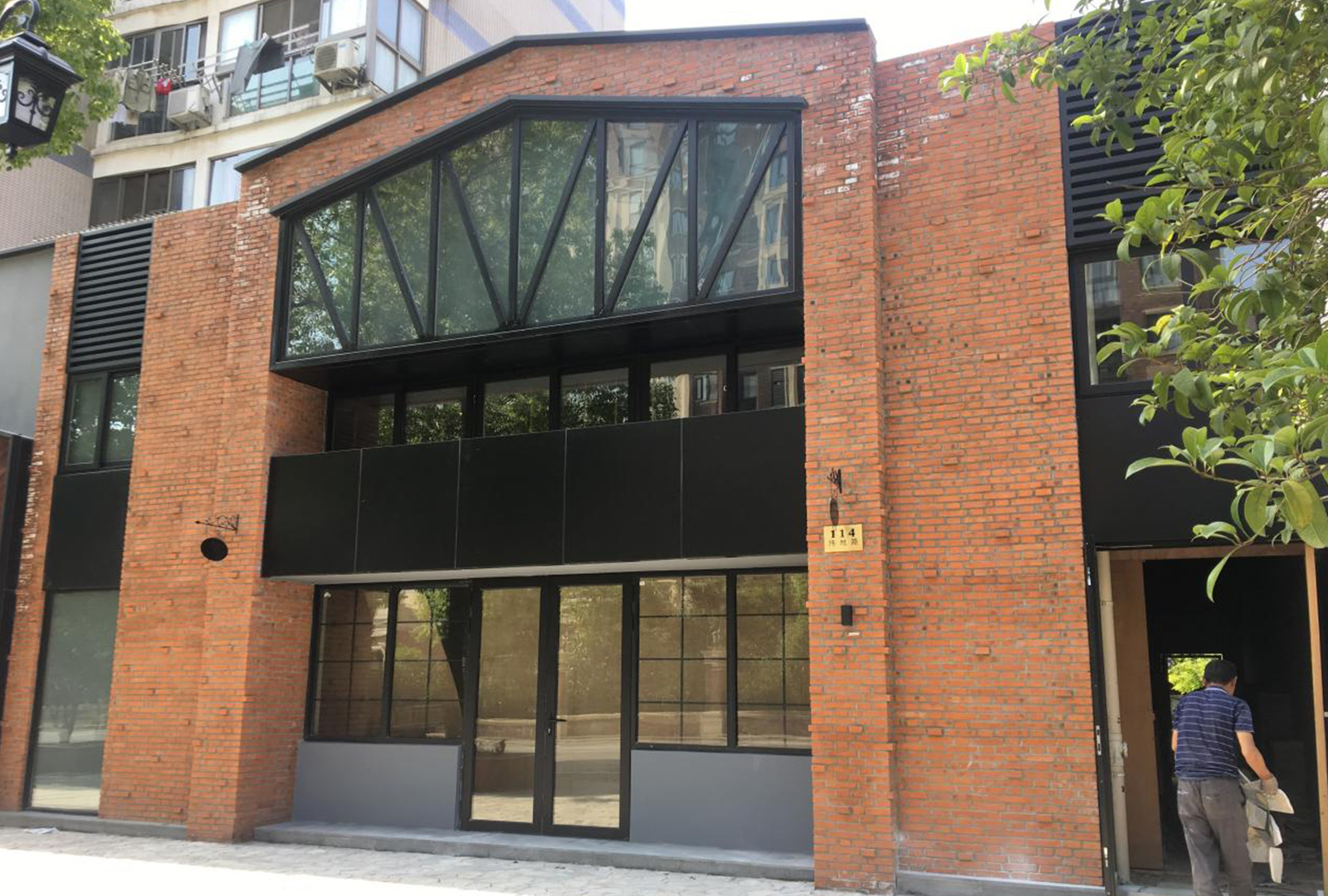经纬城市绿洲纬地路商铺（F段）改造项目